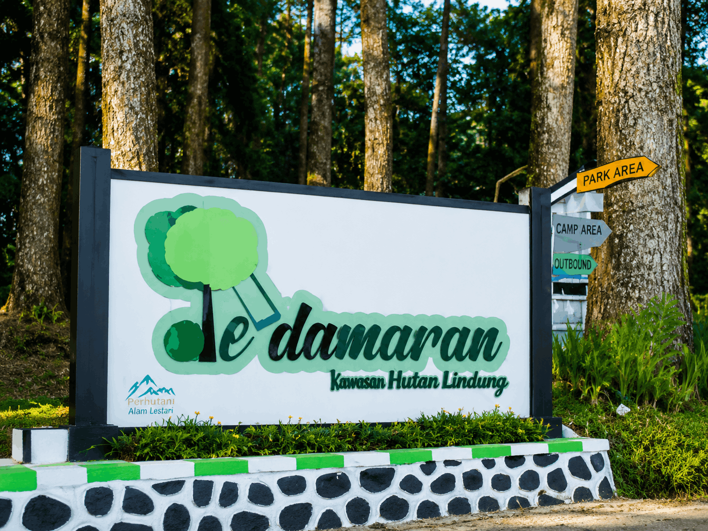 Hutan Lindung De Damaran